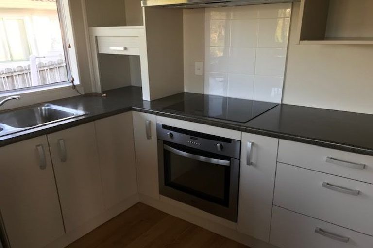 Photo of property in 97 Unsworth Drive, Unsworth Heights, Auckland, 0632