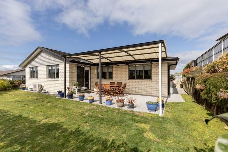 Photo of property in Waterview Estate, 3/4 Greystone Place, Omokoroa, 3114