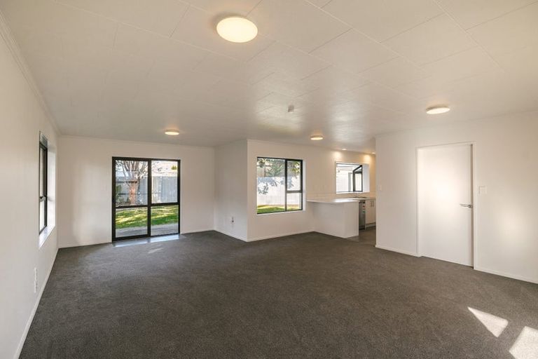 Photo of property in 2 Cypress Way, Levin, 5510