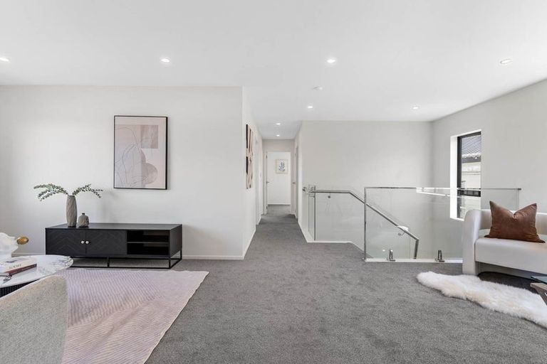 Photo of property in 92 Huanui Drive, Wainui, 0992