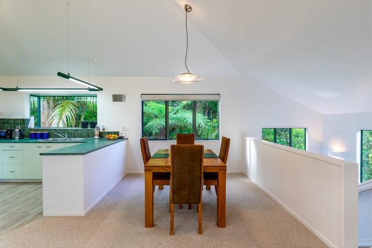Photo of property in 153 Woodlands Park Road, Titirangi, Auckland, 0604