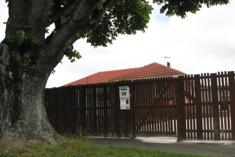 Photo of property in 58 Hooker Avenue, Bryndwr, Christchurch, 8053