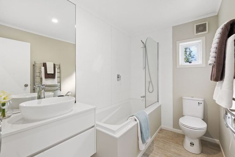 Photo of property in 86 Roseberry Avenue, Birkenhead, Auckland, 0626