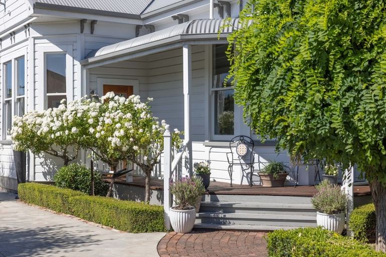 Photo of property in 49 Te Aute Road, Havelock North, 4130