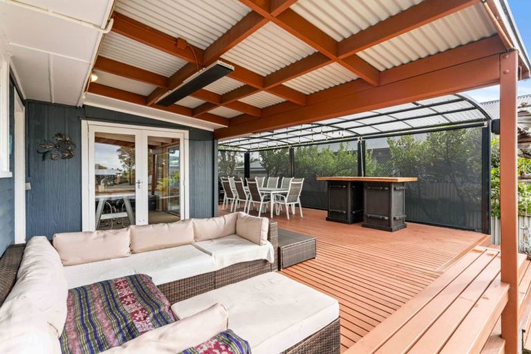 Photo of property in 225 Port Road, Whangamata, 3620