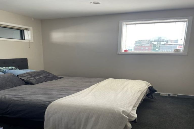 Photo of property in Atrium Towers, 8a/154 The Terrace, Wellington Central, Wellington, 6011
