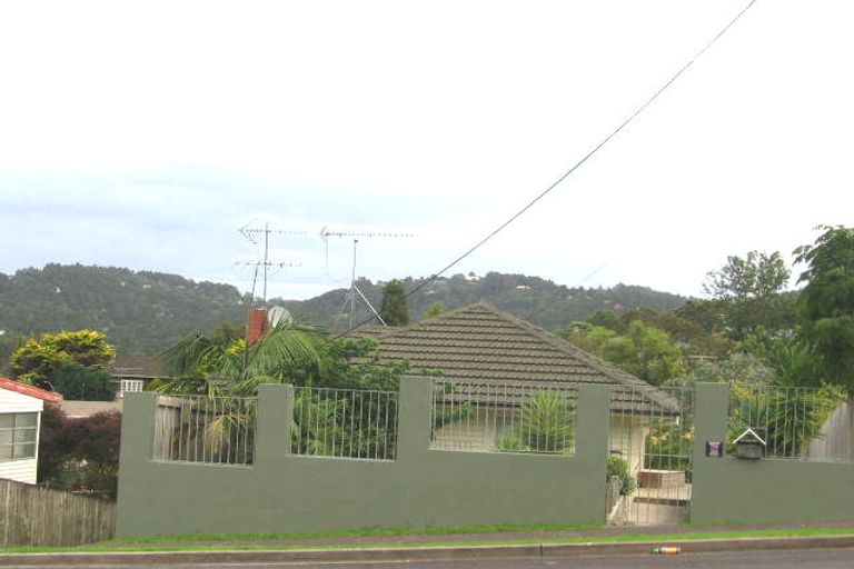 Photo of property in 42 Glengarry Road, Glen Eden, Auckland, 0602