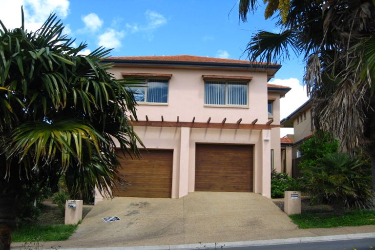 Photo of property in 2 Quarter Deck Lane, Gulf Harbour, Whangaparaoa, 0930