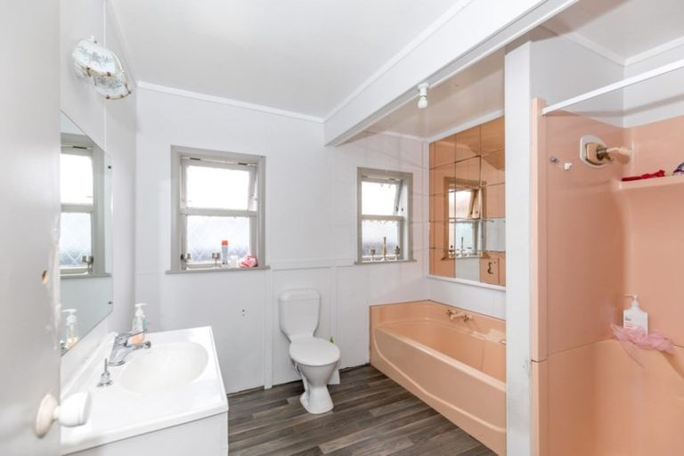 Photo of property in 9 Breckons Avenue, Nawton, Hamilton, 3200