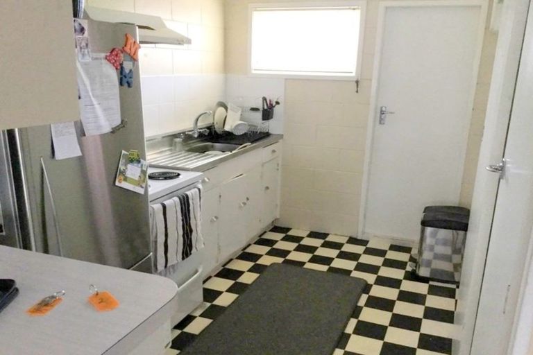 Photo of property in 493b Devonport Road, Tauranga South, Tauranga, 3112