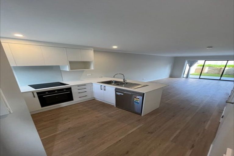 Photo of property in 40/125b Metcalfe Road, Ranui, Auckland, 0612