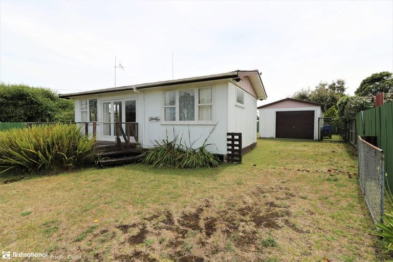 Photo of property in 224 Tui Road, Whangamata, 3620