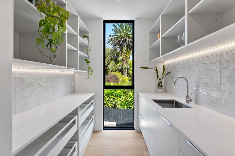 Photo of property in 45b Rosario Crescent, Red Beach, 0932