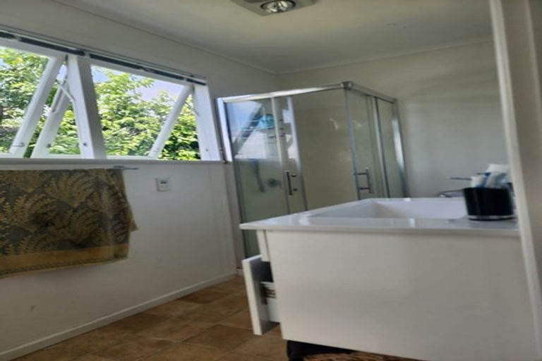 Photo of property in 3 Minton Place, Manurewa, Auckland, 2102