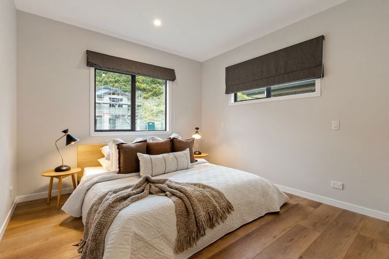 Photo of property in 21 Porokaiwhiri Street, Crofton Downs, Wellington, 6035