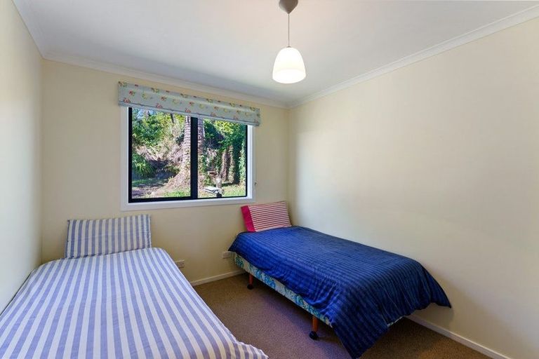 Photo of property in 17 Hona Street, Waikanae Beach, Waikanae, 5036