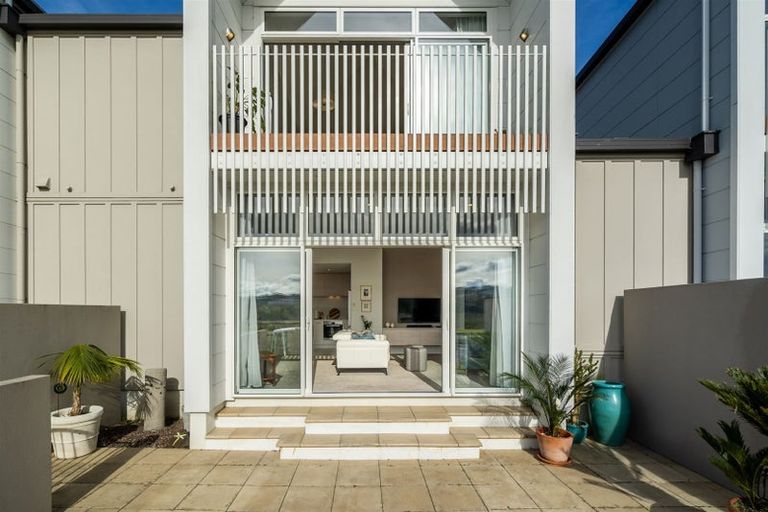 Photo of property in 249 Millwater Parkway, Silverdale, 0932