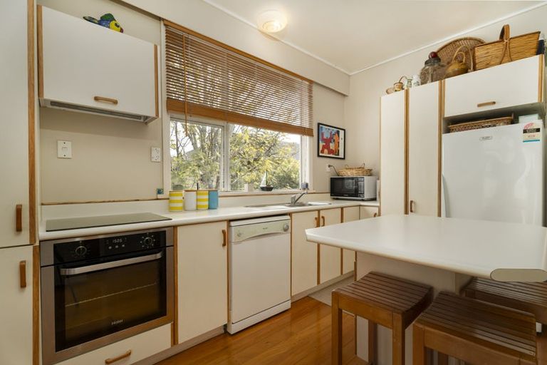 Photo of property in 18 Omar Street, Khandallah, Wellington, 6035