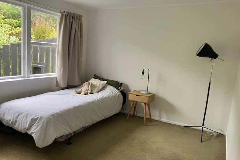 Photo of property in 48 Huntingdon Street, Northland, Wellington, 6012