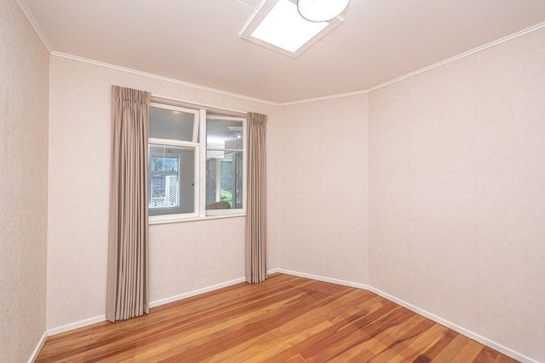 Photo of property in 17 Bristow Street, Saint Johns Hill, Whanganui, 4501