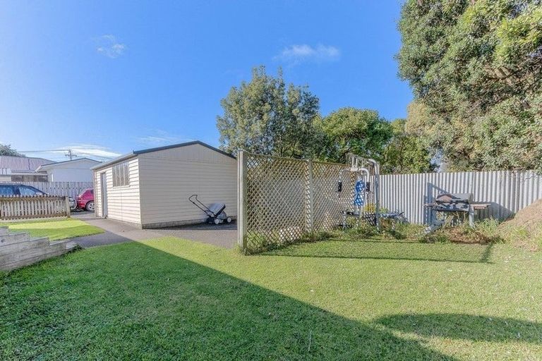 Photo of property in 49a Thatcher Street, Castlecliff, Whanganui, 4501