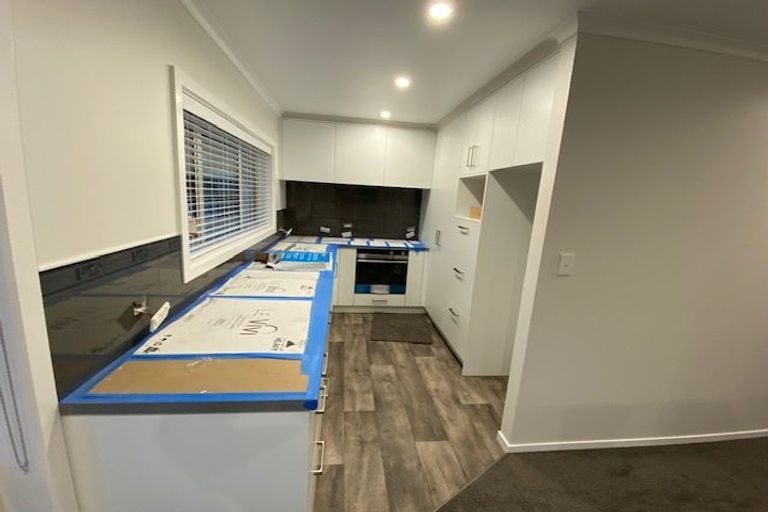 Photo of property in 6a-6b Oswald Place, Stratford, 4332