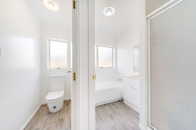 Photo of property in 5 Woodlark Close, Weymouth, Auckland, 2103