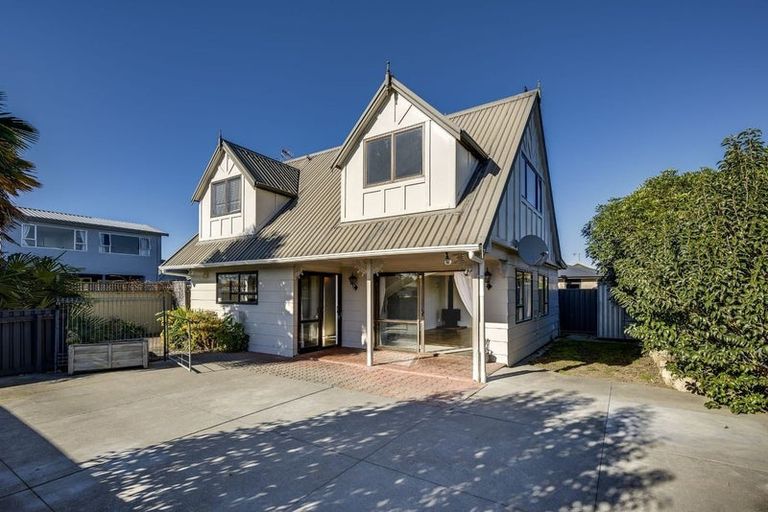 Photo of property in 2a Trent Street, Taradale, Napier, 4112