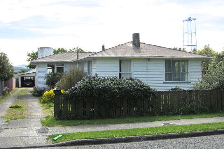 Photo of property in 11 Hutchison Street, Cheviot, 7310