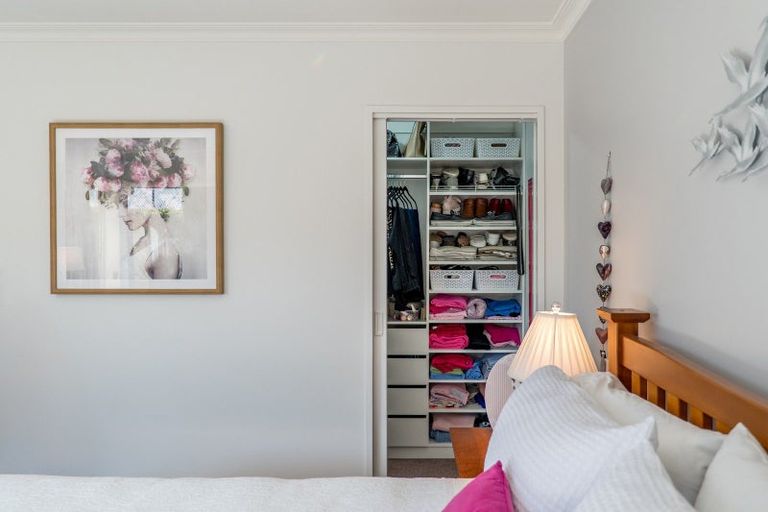 Photo of property in 2/281 Memorial Avenue, Burnside, Christchurch, 8053