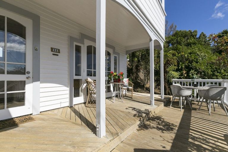 Photo of property in 45 Palliser Road, Roseneath, Wellington, 6011