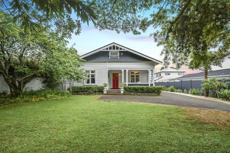 Photo of property in 57 Beach Road, Pahurehure, Papakura, 2113