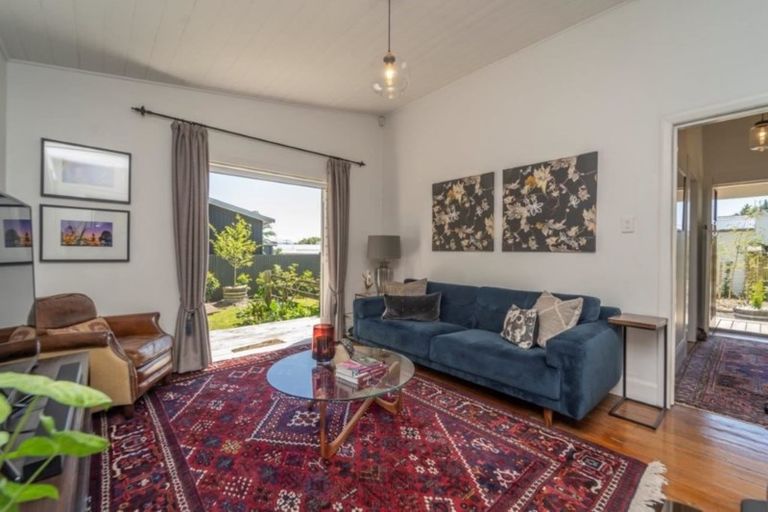 Photo of property in 20a Malcolm Street, Martinborough, 5711