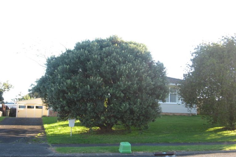 Photo of property in 16 Winsford Street, Manurewa, Auckland, 2102