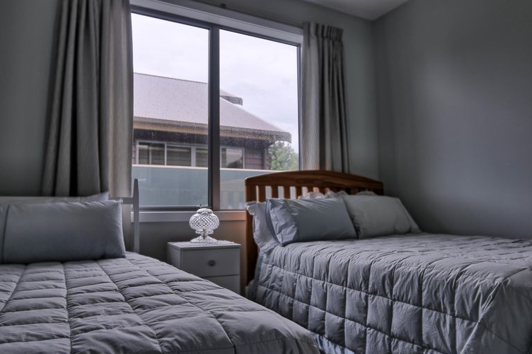 Photo of property in 7 Ian Place, Waihi Beach, 3611