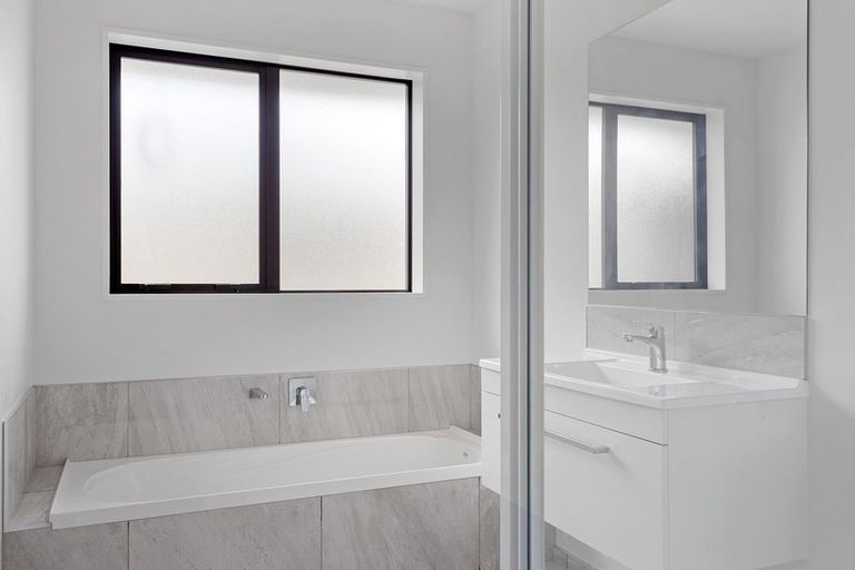 Photo of property in 12 Deans Place, Amberley, 7410