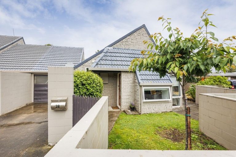 Photo of property in 38 Napier Road, Terrace End, Palmerston North, 4410
