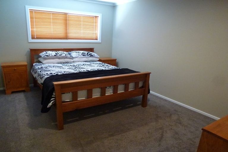 Photo of property in 5 Charles Court, Lake Hawea, Wanaka, 9382