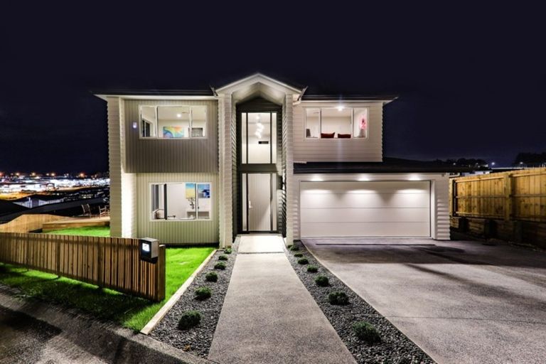 Photo of property in 10 Frontiere Lane, Silverdale, 0932