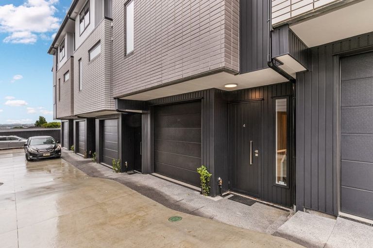 Photo of property in 11/8 Bennett Road, Pakuranga, Auckland, 2010