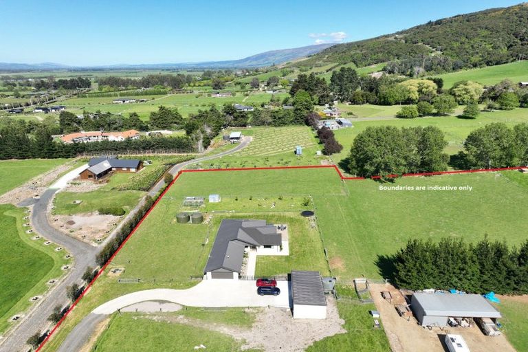 Photo of property in 30 Tara Hills Drive, North Taieri, Mosgiel, 9092
