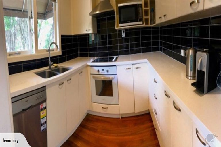 Photo of property in 7/5 Aratonga Avenue, Greenlane, Auckland, 1051