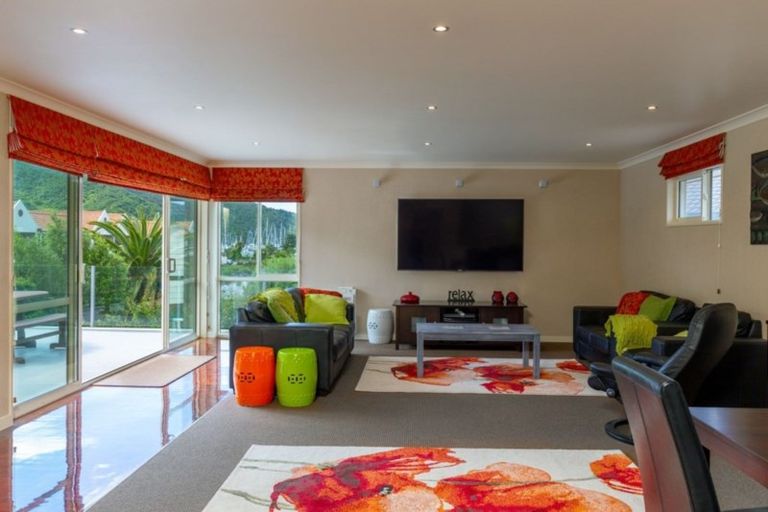 Photo of property in 289g Waikawa Road, Waikawa, Picton, 7220