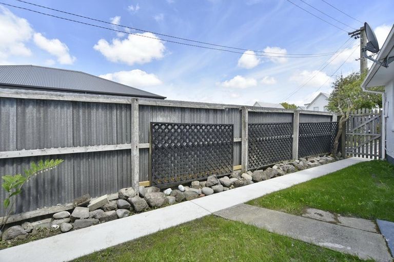 Photo of property in 2/89 Hills Road, Edgeware, Christchurch, 8013