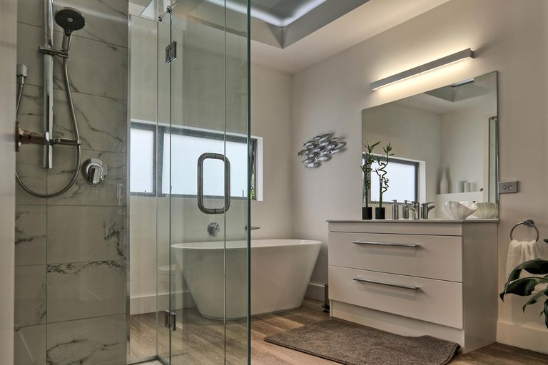 Photo of property in 7 Ian Place, Waihi Beach, 3611