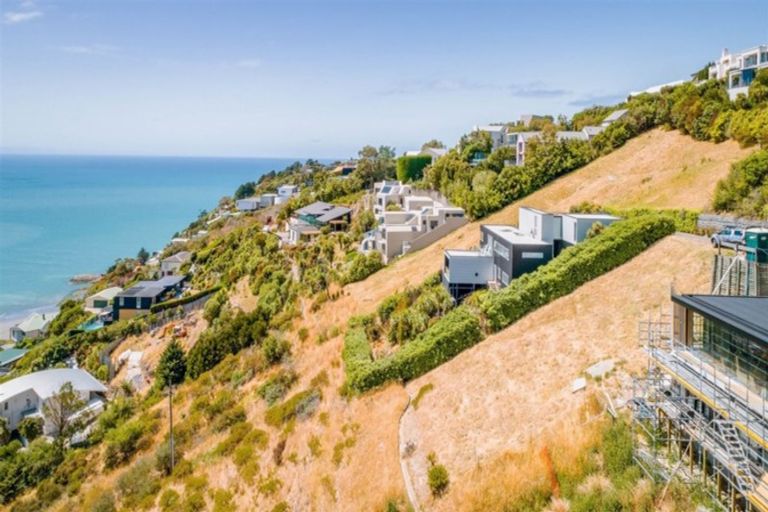 Photo of property in 18 Highview Lane, Scarborough, Christchurch, 8081