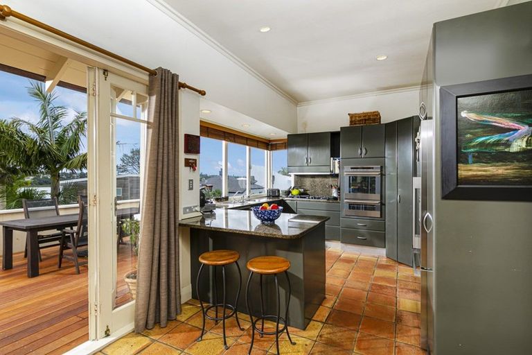 Photo of property in 2/57 Beresford Street, Bayswater, Auckland, 0622