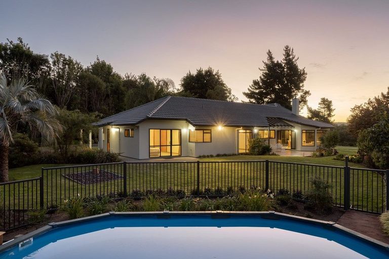 Photo of property in 8 Freeburn Road, Pyes Pa, Tauranga, 3112