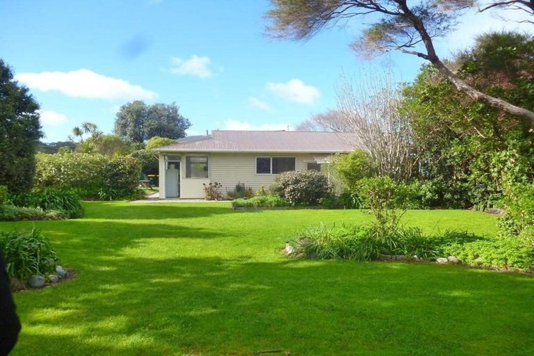 Photo of property in 37 Seddon Street, Waikanae, 5036