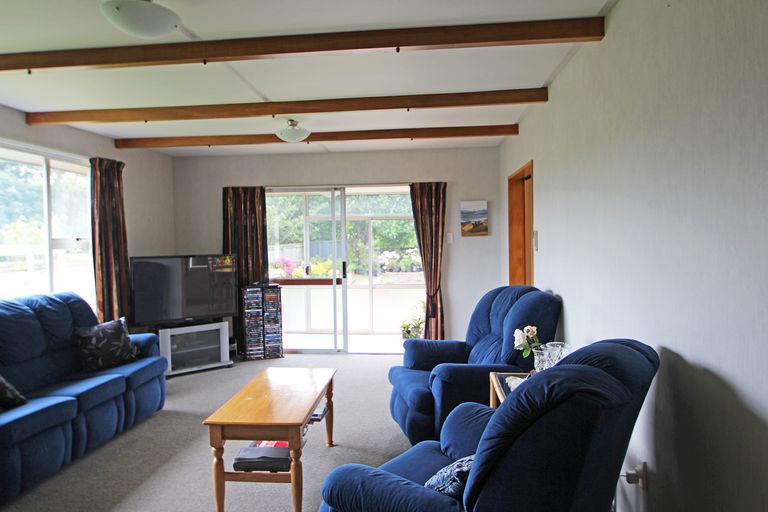 Photo of property in 17 Whitestone Crescent, Weston, Oamaru, 9401